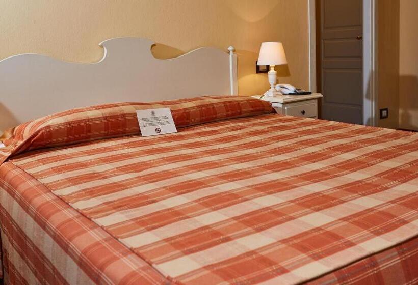 Номер Стандарт Трехместный, Albergo Trattoria Il Leone