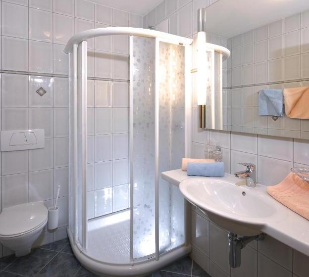 Семейные Апартаменты 3 Спальни, Apart Garni Motnaida