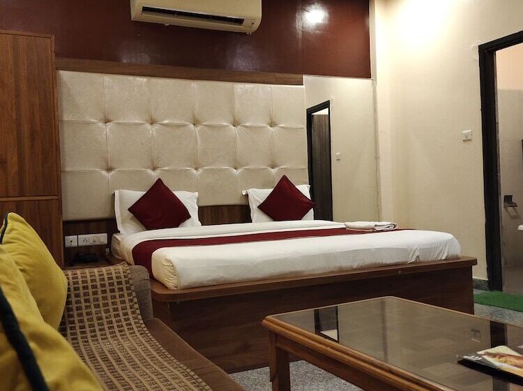 اتاق لوکس, Midtown Grand