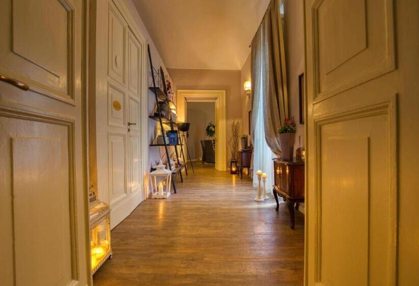 اتاق استاندارد با بالکن, Corte Rossetti Le Dimore Luxury B&b