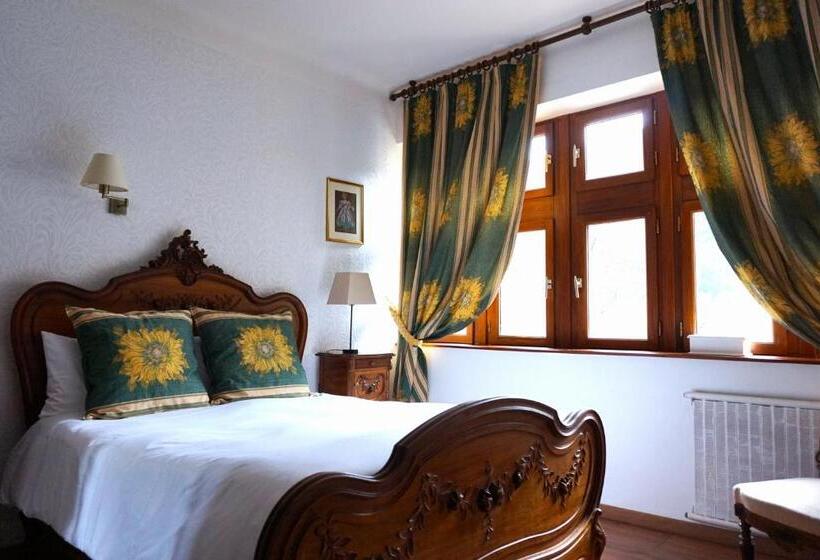Номер Стандарт, Hôtel Restaurant Le Manoir De Montesquiou
