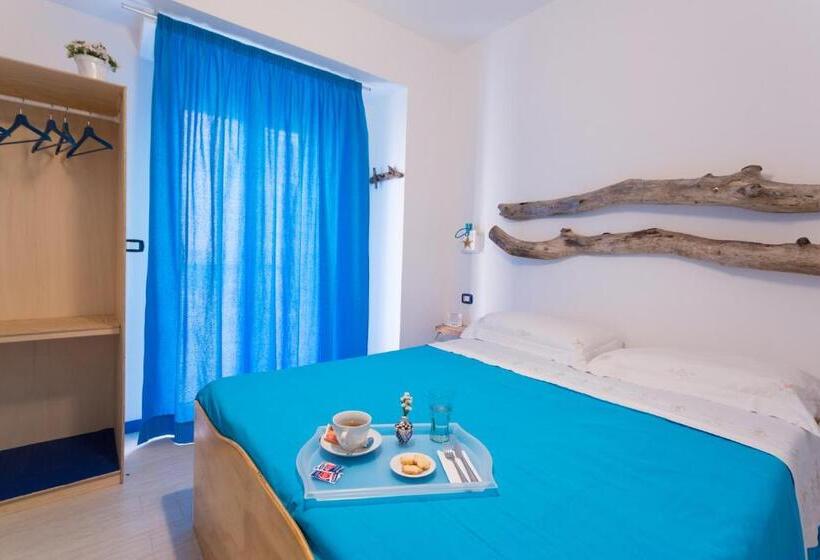 Chambre Triple Standard, Controvento Rooms
