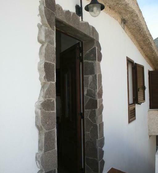اتاق استاندارد چهار تخته, Karmabnb