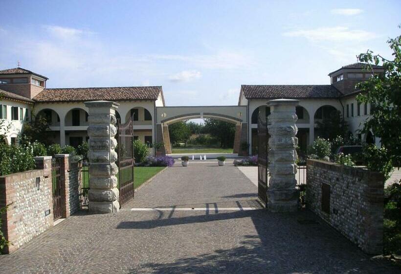 스탠다드 룸, Agriturismo Due Torri
