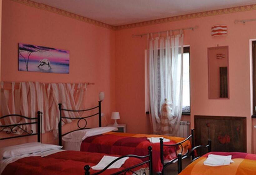 Четырехместный Номер Стандарт Вид на Сад, Country House Al Faraone