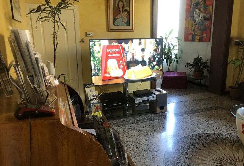 اتاق لوکس, Due Papi