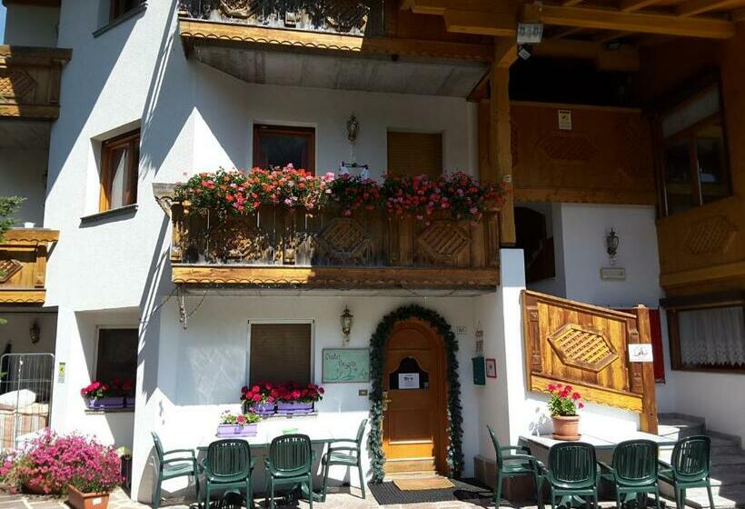 Номер Стандарт Вид на Горы, Chalet Brigitte B&b