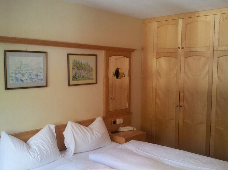 Номер Стандарт Вид на Горы, Chalet Brigitte B&b