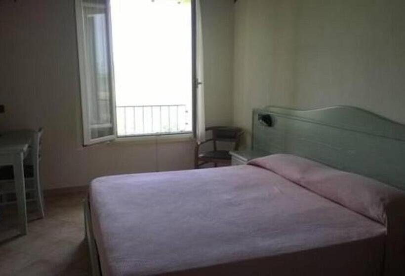 标准间, Albergo Del Po