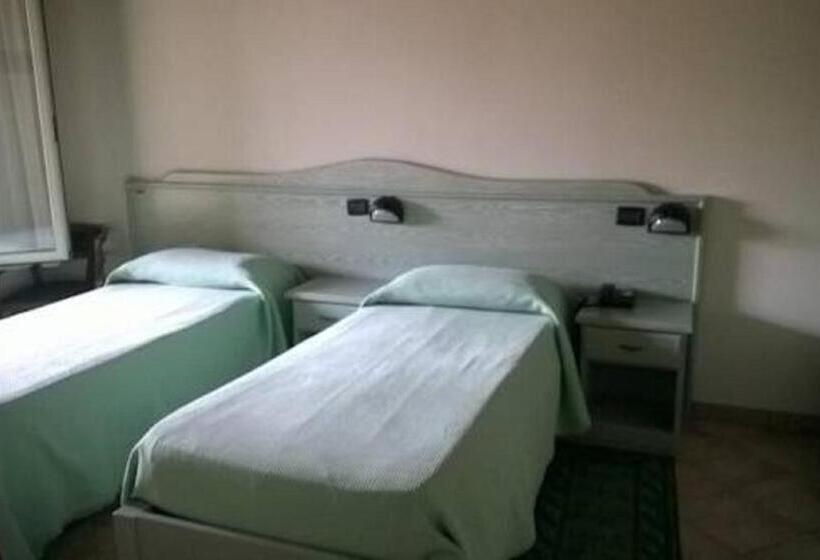标准间, Albergo Del Po