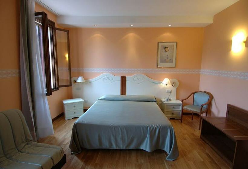 Standardrum, Albergo Ristorante Flora