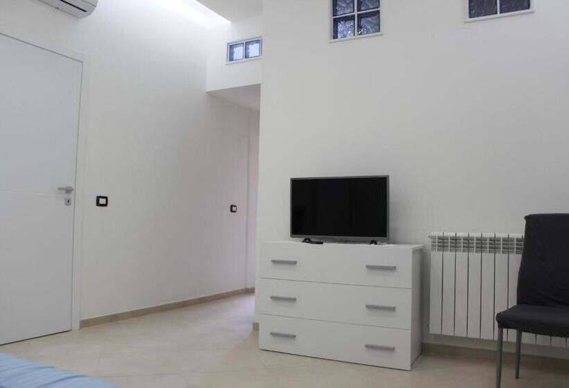 Четырехместный Номер Стандарт, Agorà Akrai B&b