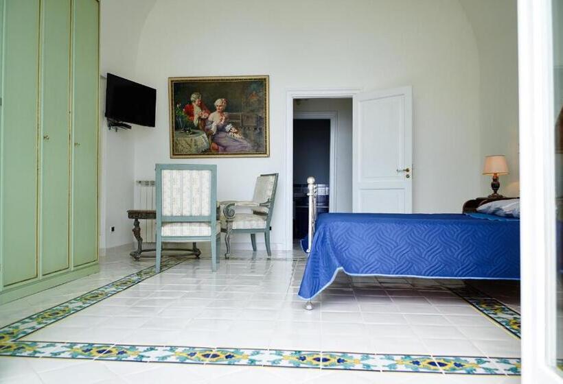 Люкс Кровать Кинг, Villacore Capri