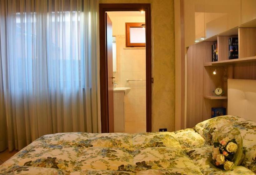 اتاق راحتی, B&b Sedici Pini