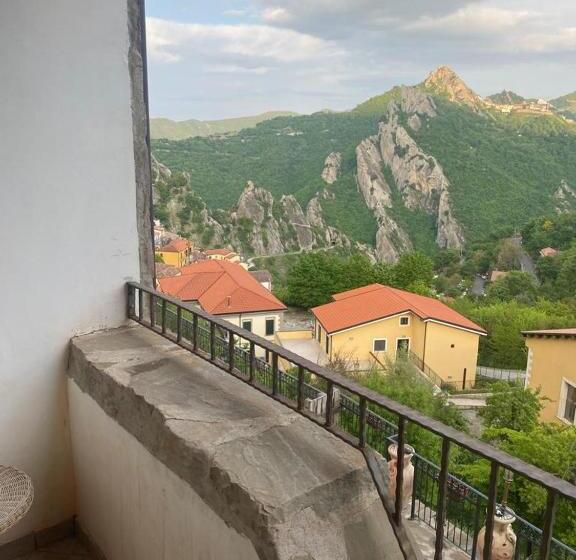 Номер Deluxe с Балконом, Monserrat