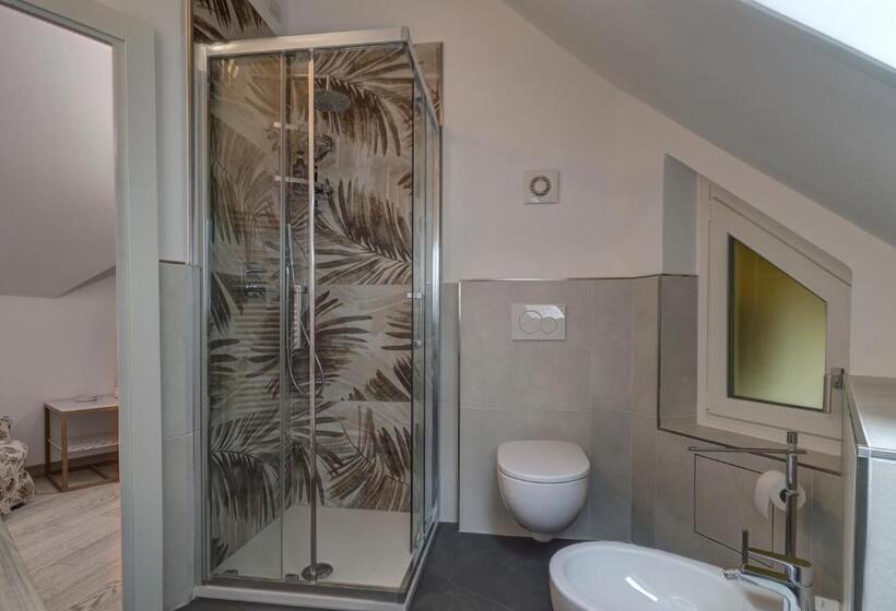 Полулюкс с Балконом, Il Colombé B&b