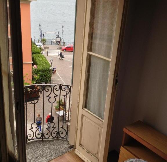 스탠다드 룸 호수 전망, Albergo Il Vapore