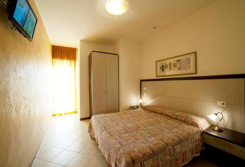 Classic room with balcony, Milano 3s
