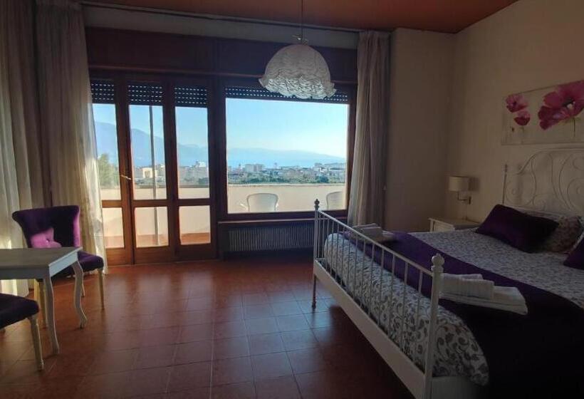 Номер Superior Вид на Море с Балконом, B&b Il Giardino Di Villa Anna