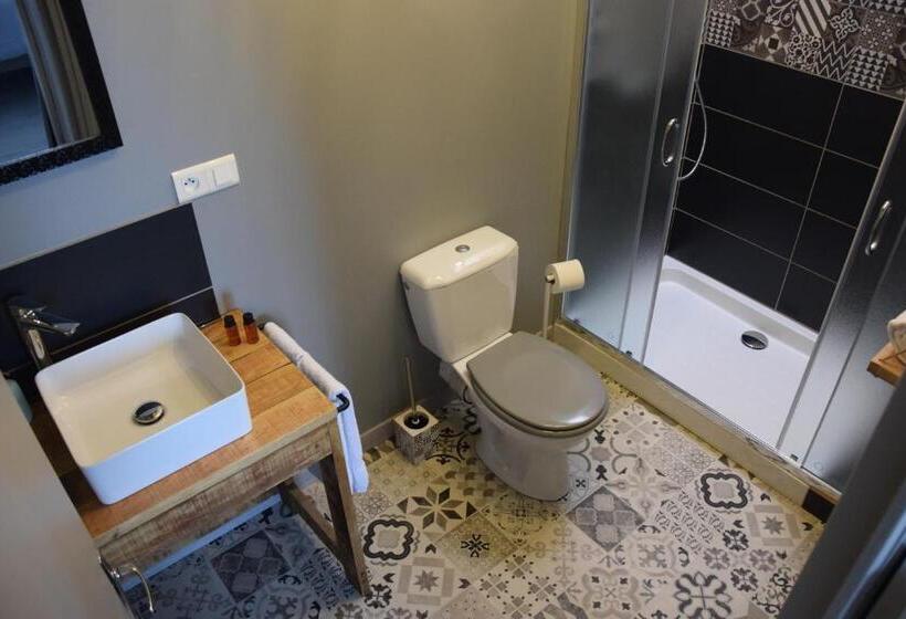 اتاق لوکس, Les Portes Du Hable