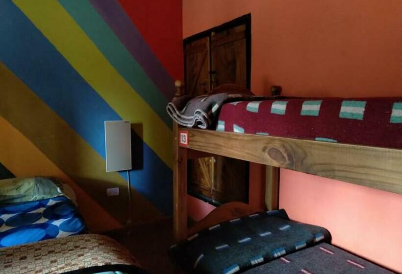 Кровать в Общей Комнате, Tilcara Hostel