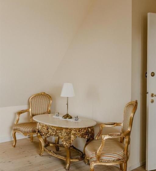 اتاق خانوادگی, Jungshoved Præstegård B&b