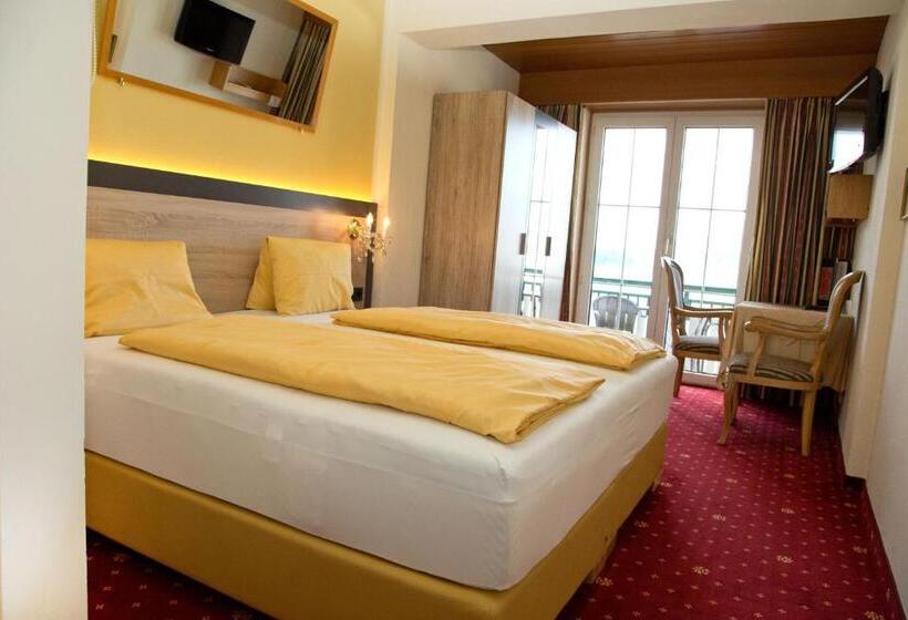 Номер Стандарт Вид на Озеро, Villa Desiree   Hotel Garni   Adults Only