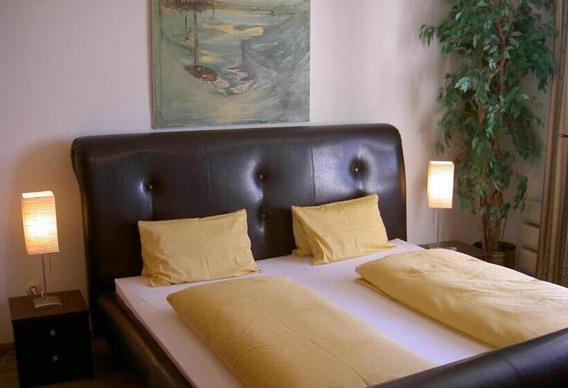 Suite with lake view, Villa Desiree   Hotel Garni   Adults Only