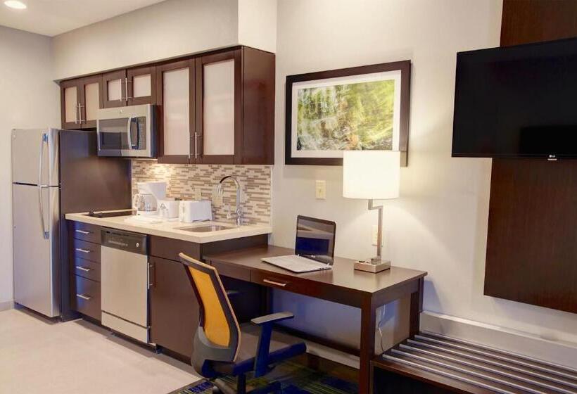 스탠다드 룸 킹사이즈 침대, Days Inn & Suites By Wyndham Port Arthur