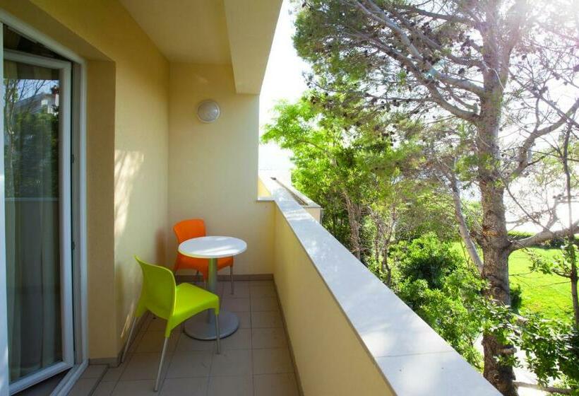 Номер Стандарт, Vila 4m