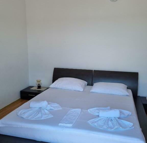 Номер Стандарт с Балконом, Bed And Breakfast Miramar