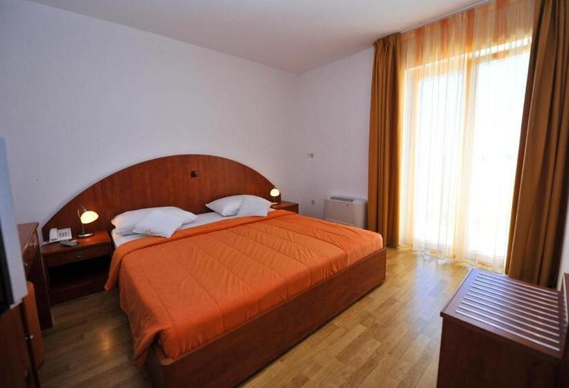 스위트, Bed & Breakfast Jugo