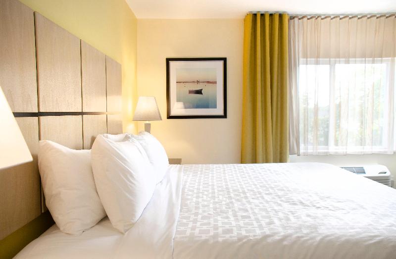 Номер Стандарт, Candlewood Suites   Lancaster West, An Ihg