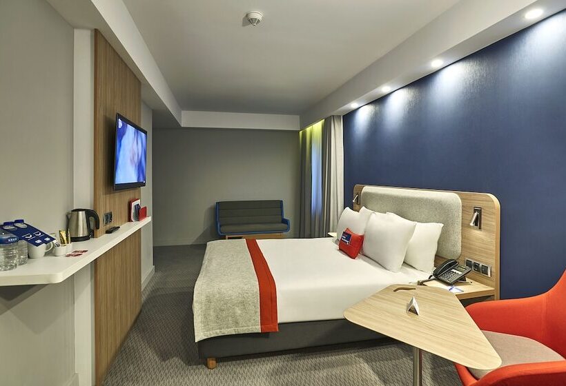 スタンダードルーム, Holiday Inn Express   Istanbul   Atakoy Metro, An Ihg