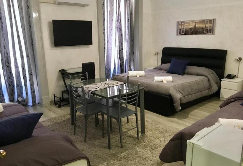 اتاق استاندارد چهار تخته, B&b Etnea Palace