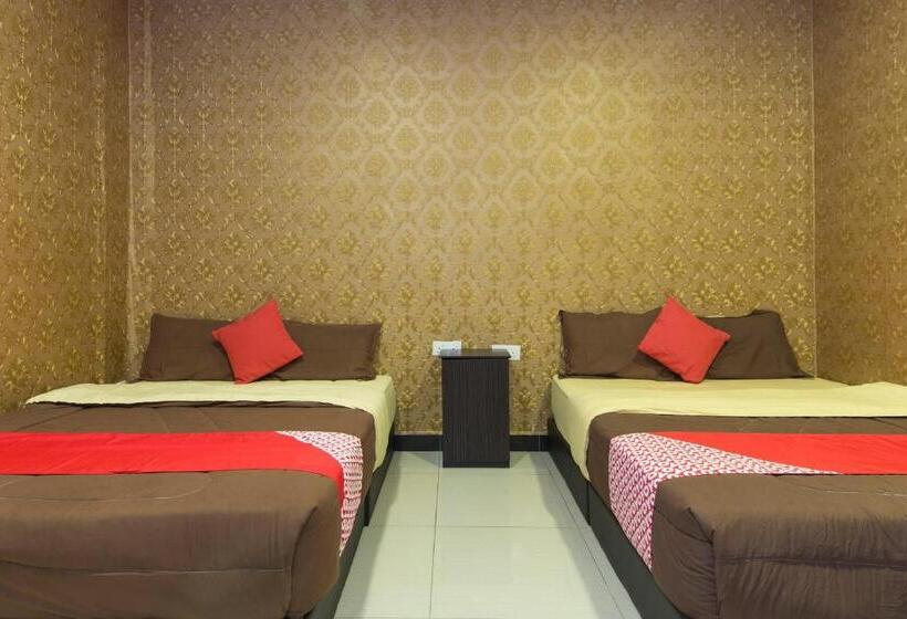 Family Suite, Night Queen