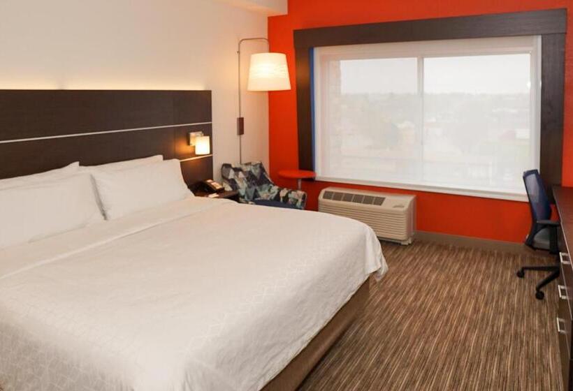Номер Стандарт Кровать Кинг Адаптированный для Инвалидов, Holiday Inn Express & Suites   Aurora Medical Campus, An Ihg