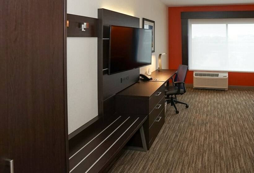 Номер Стандарт, Holiday Inn Express & Suites   Aurora Medical Campus, An Ihg
