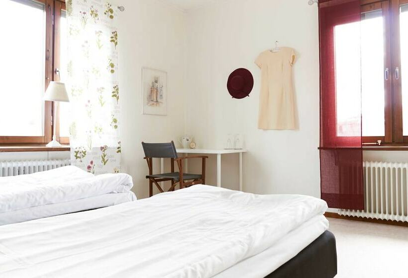 Standard Room Shared Bathroom, Pensionat Augustin