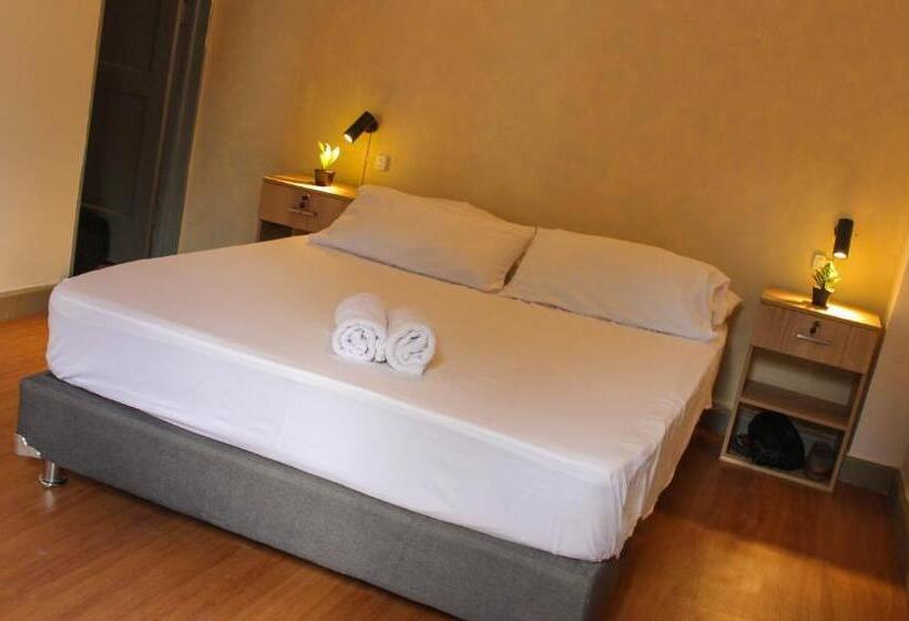 Номер Deluxe, La Vaina Cali