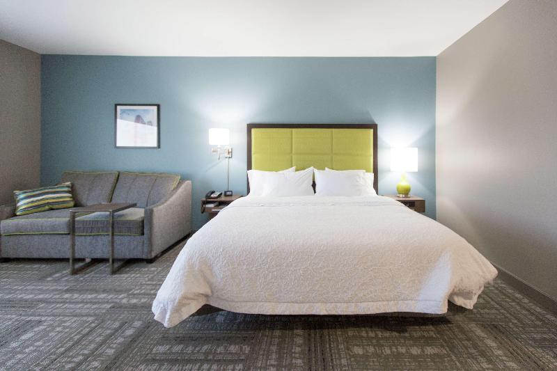 Стандартный Номер Кровать Кинг, Hampton Inn & Suites Stroud