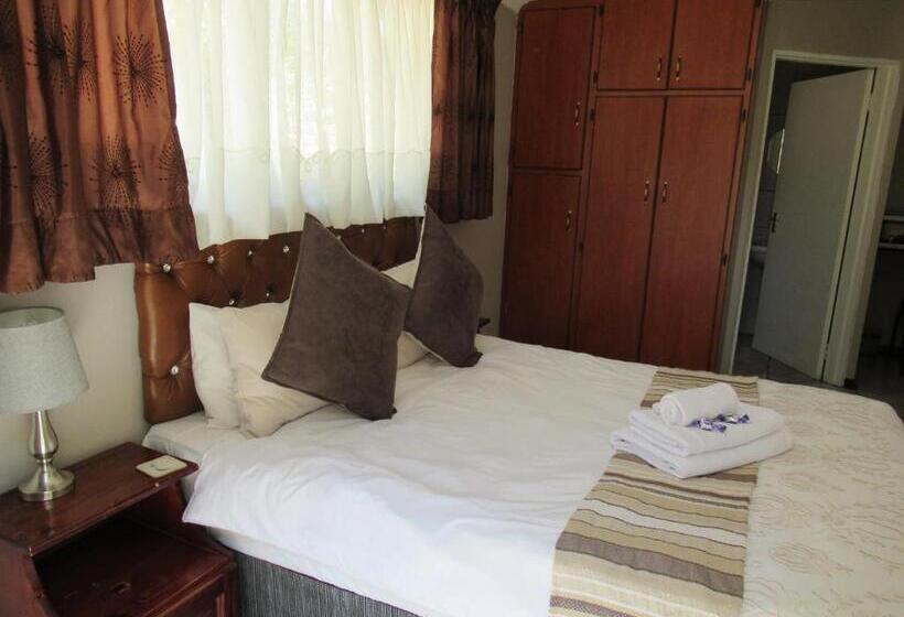 Номер Стандарт, Faces Guesthouse