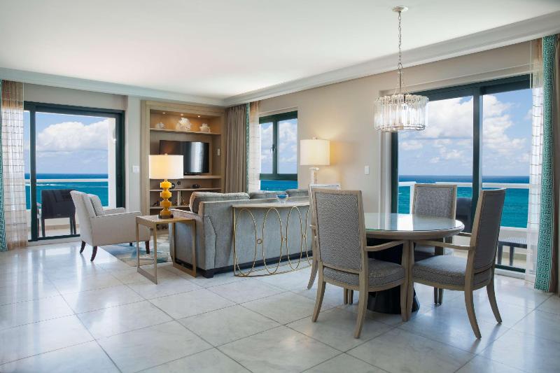 Номер Deluxe, Golden Tulip Essential Makassar