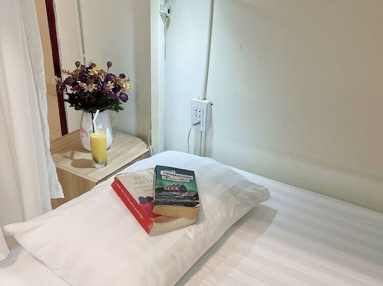 تختخواب در اتاق مشترک, Amy 2 Hostel Hue
