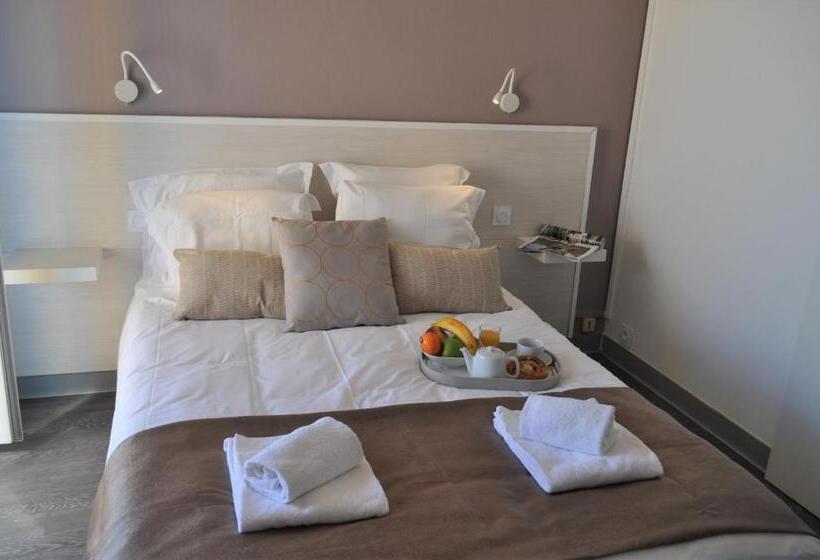 Номер Стандарт с Балконом, Hôtel De La Mer