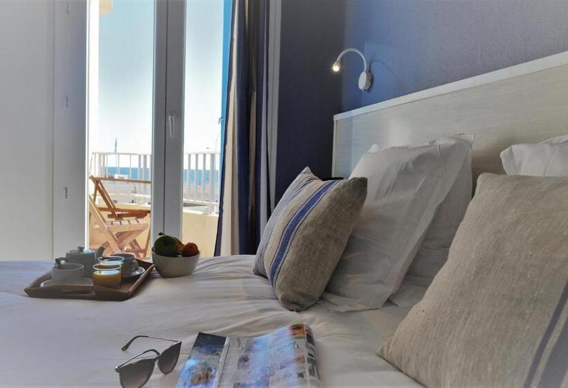 Номер Стандарт с Балконом, Hôtel De La Mer