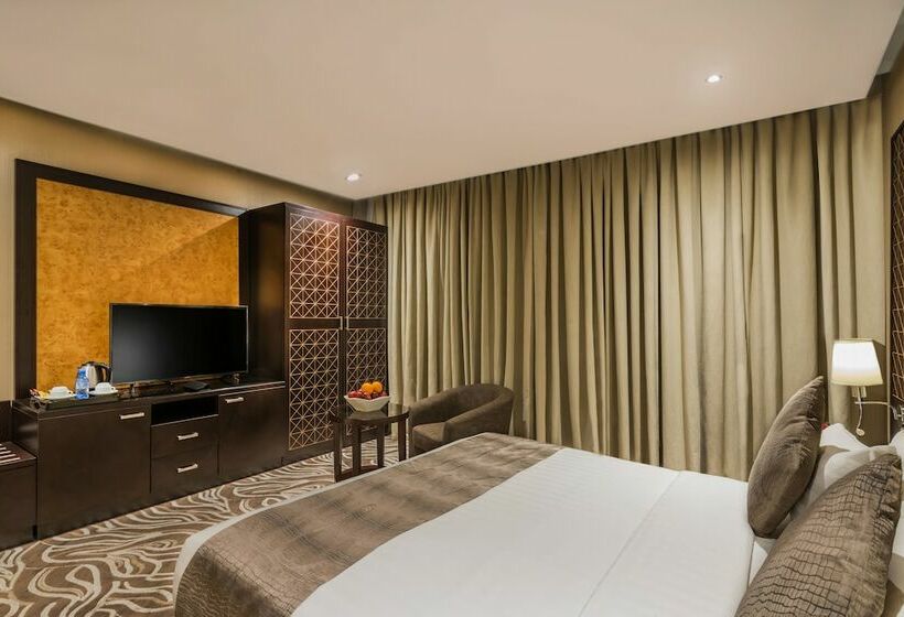 Номер Deluxe Вид на Море, Naviti Warwick Al Khobar