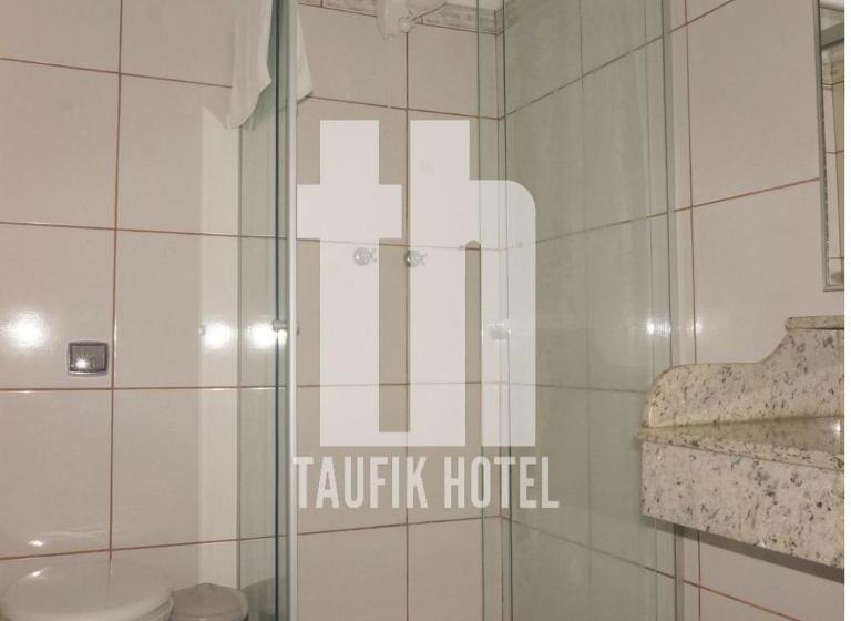 Трехместный Номер Deluxe, Taufik