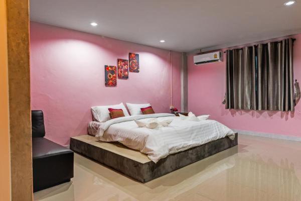 اتاق سوپریور چهار تخته, The Guest Hotel Krabi