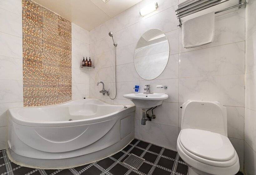 Номер Стандарт, Motel L Amant